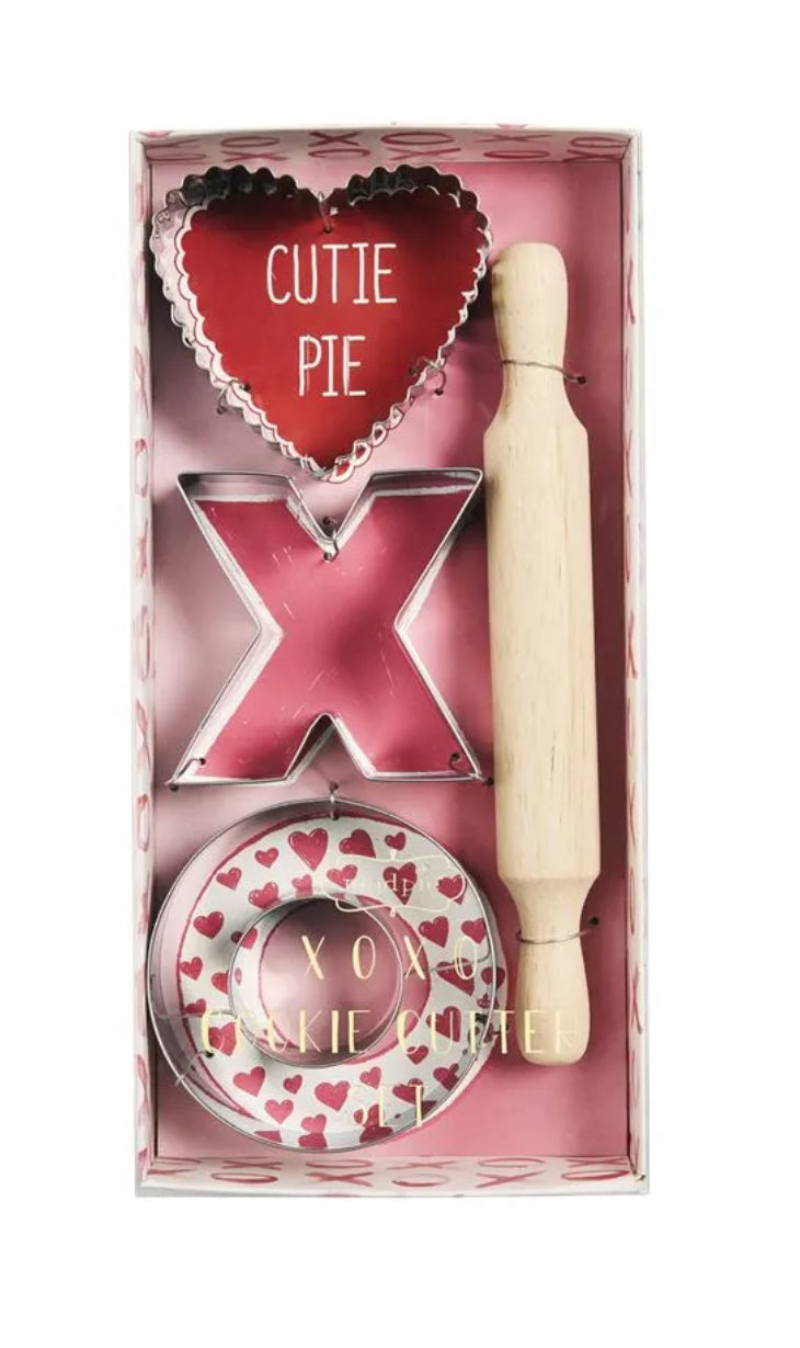 xoxo cutie pie cookie cutter set