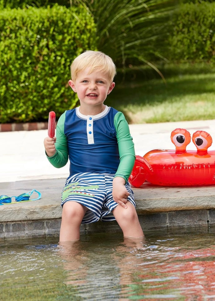 Green sleeve rashguard