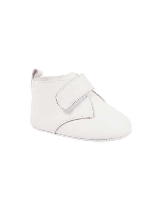 White leather infant booties