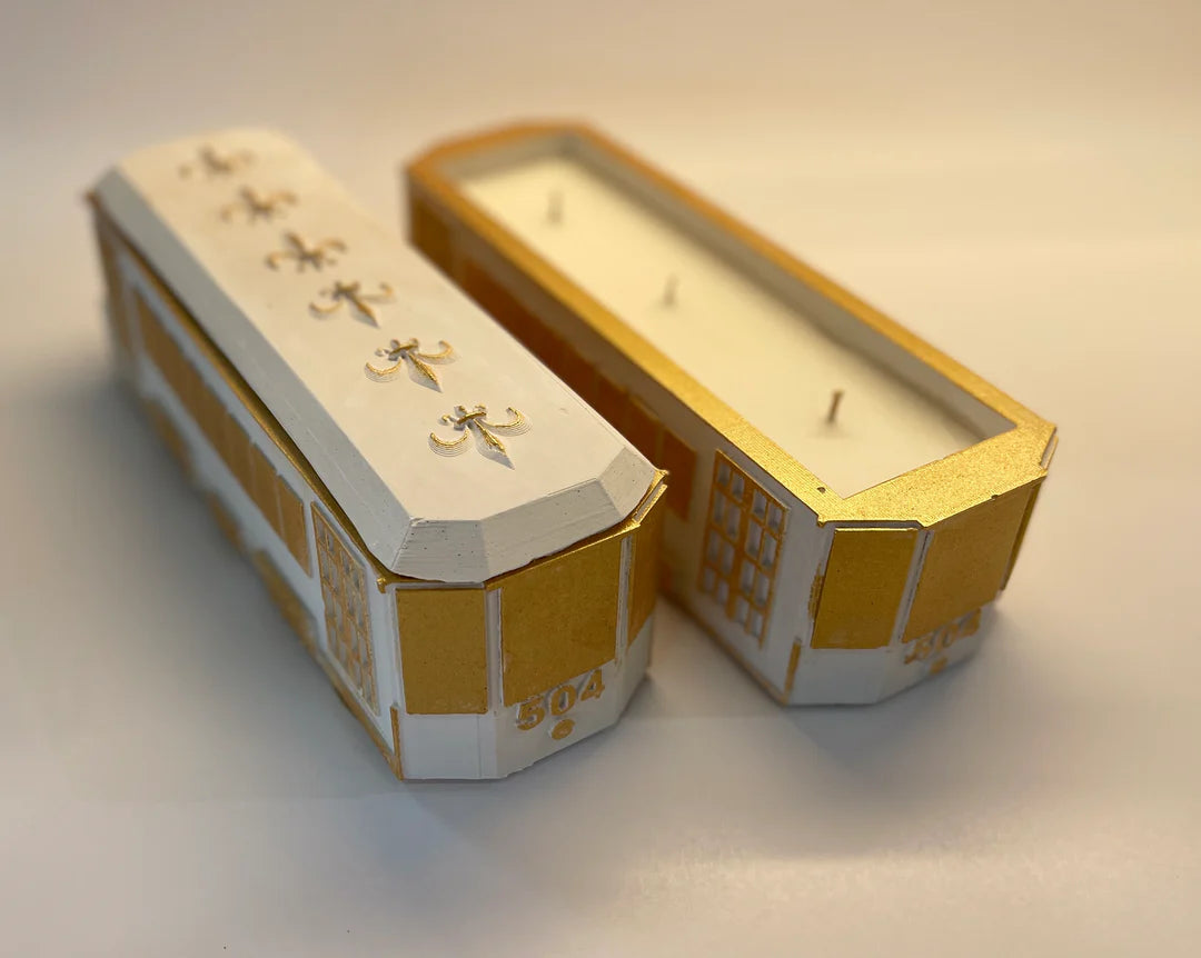 Streetcar Candle Coquette Scent* due to delicate nature of this product shipping is not offered. Pick up is only offered.