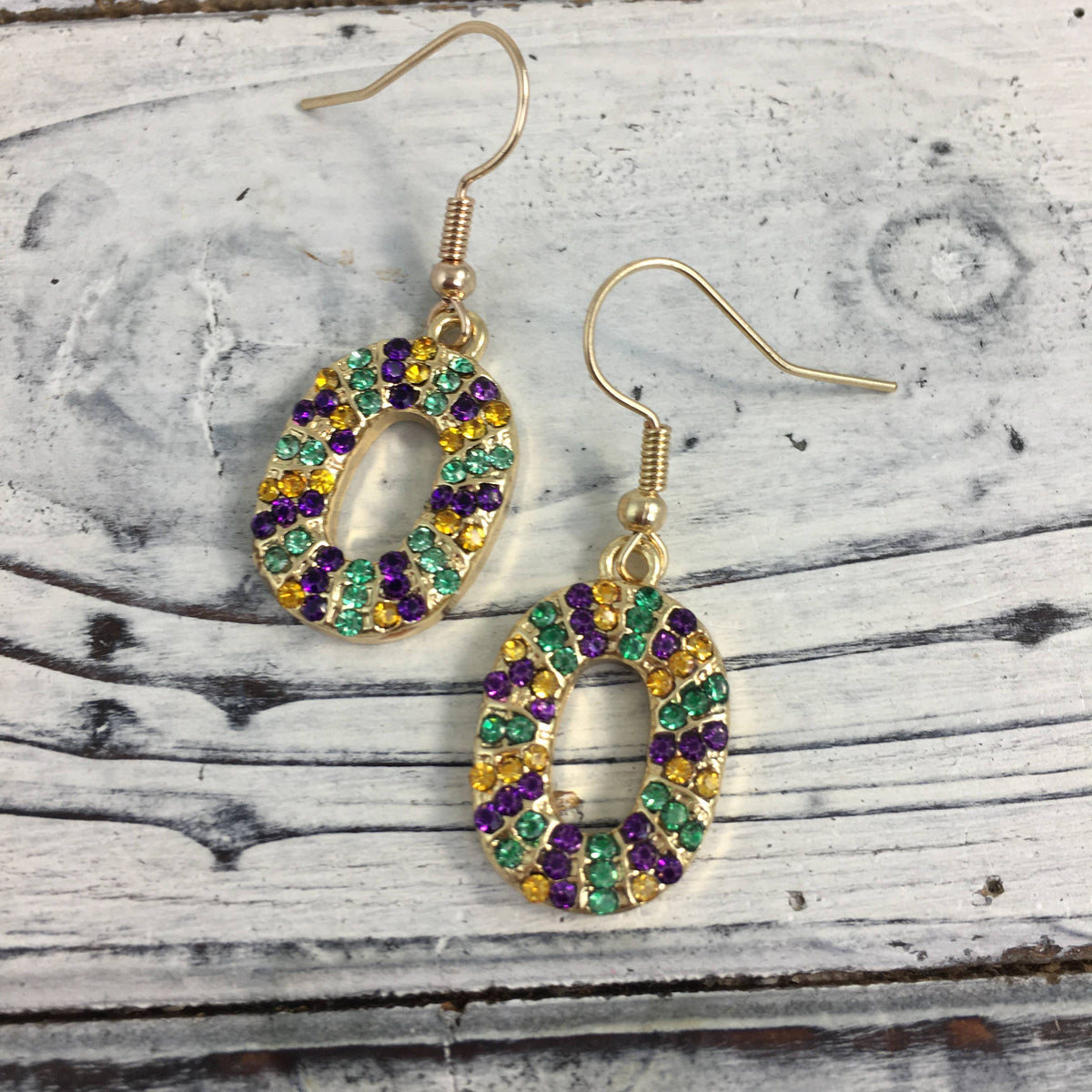 Stone King Cake Dangle Earrings
