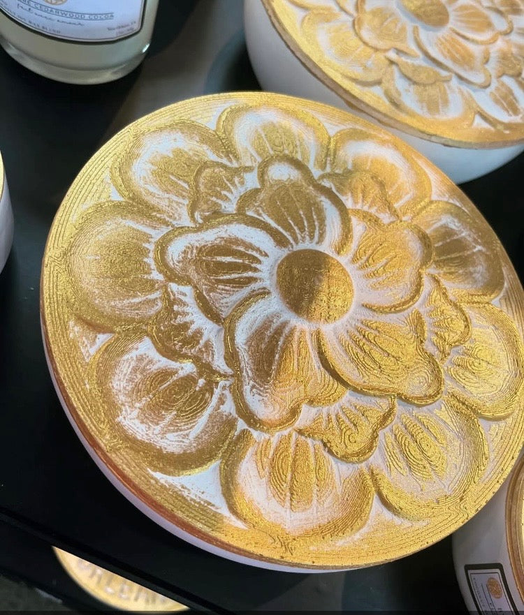 8 oz Reusable Nola Candles w/ Decorative lids * due to delicate nature of this product shipping is not offered. Pick up is offered only.