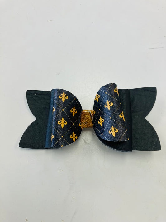 Medium black leather bow fleur de lis pattern