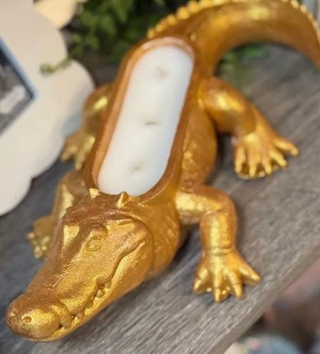 Alligator Candle * Bayou Amber Scent* due to delicate nature of this product shipping is not offered. Pick up is only offered.