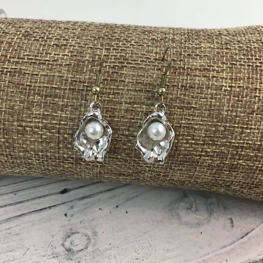 Oyster with Pearl Earrings