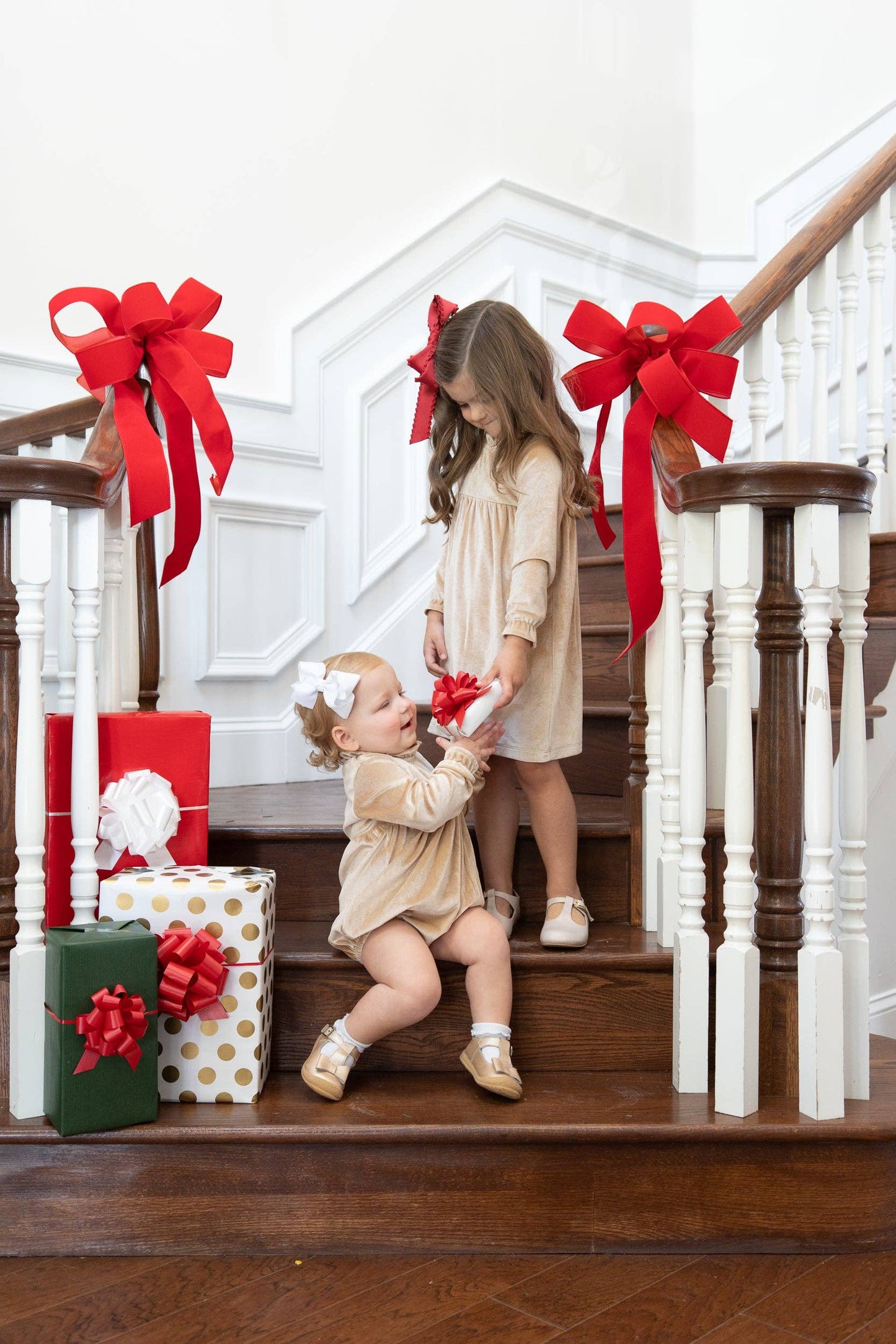 Hannah Champagne Velvet Bubble