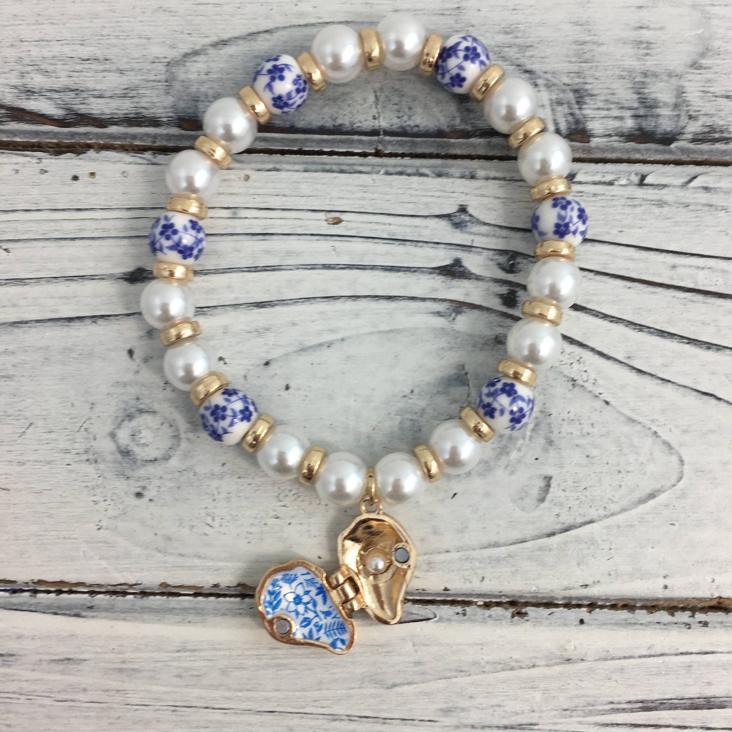 Willow pattern oyster locket charm bracelet